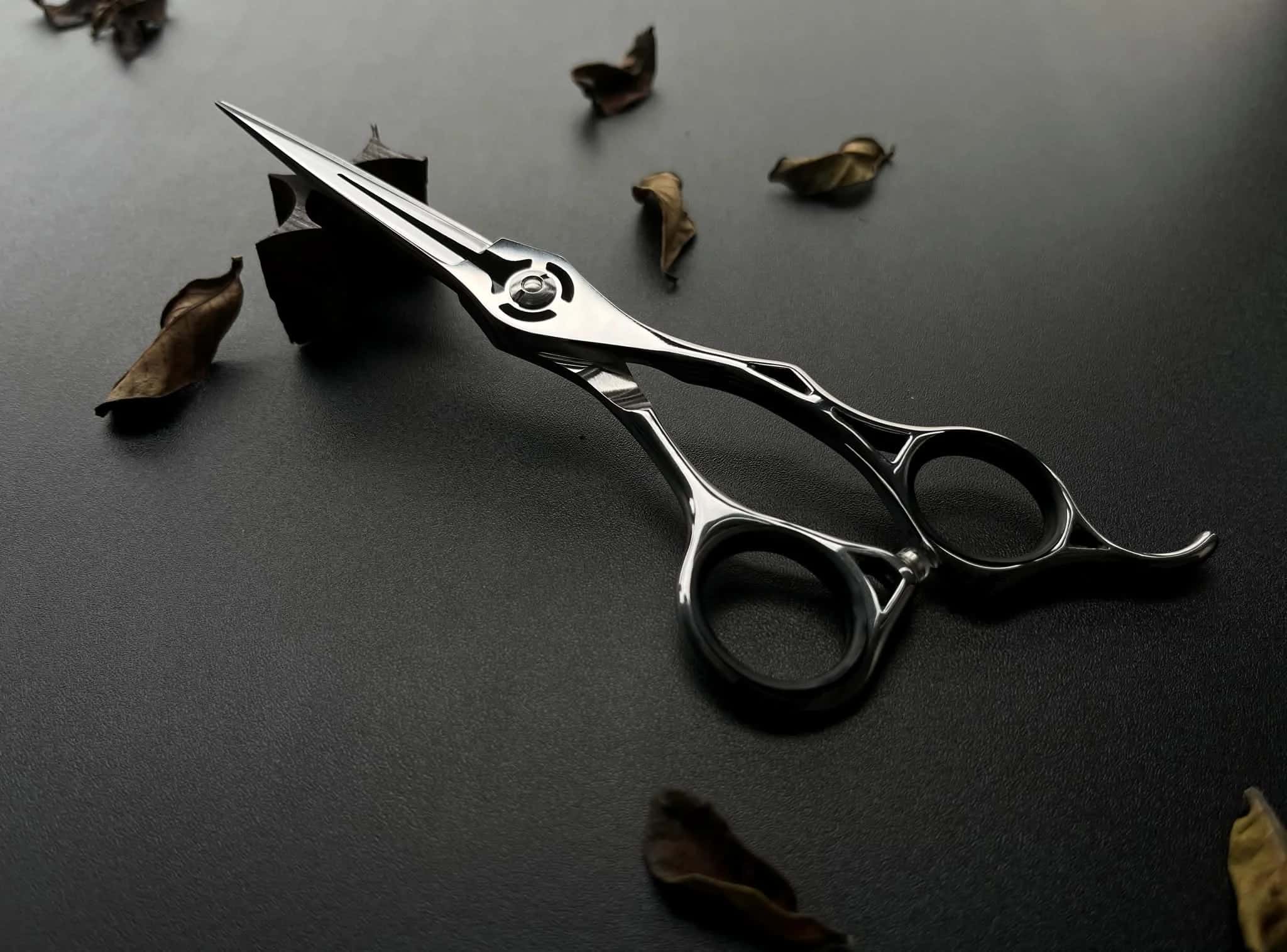 Barber cutting scissor