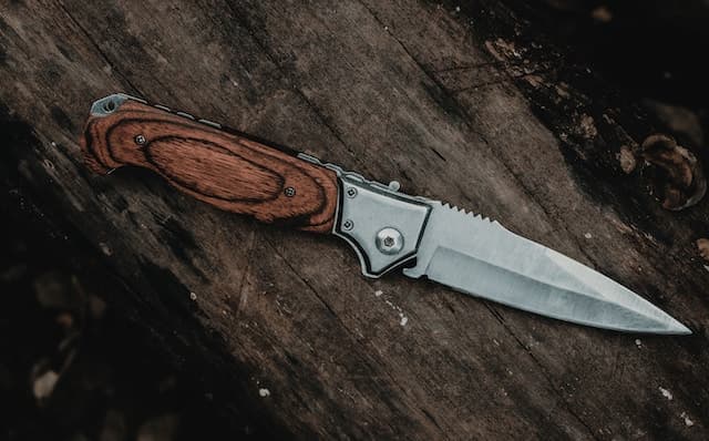 Need to Know About Rescue Knives