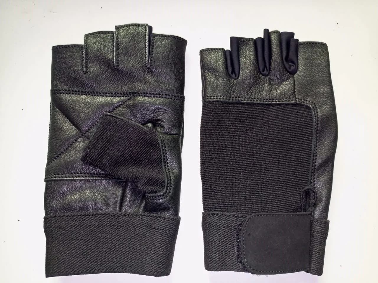 Sports Equipment Set: Balls, Wear, and Gloves - thumbnail 55