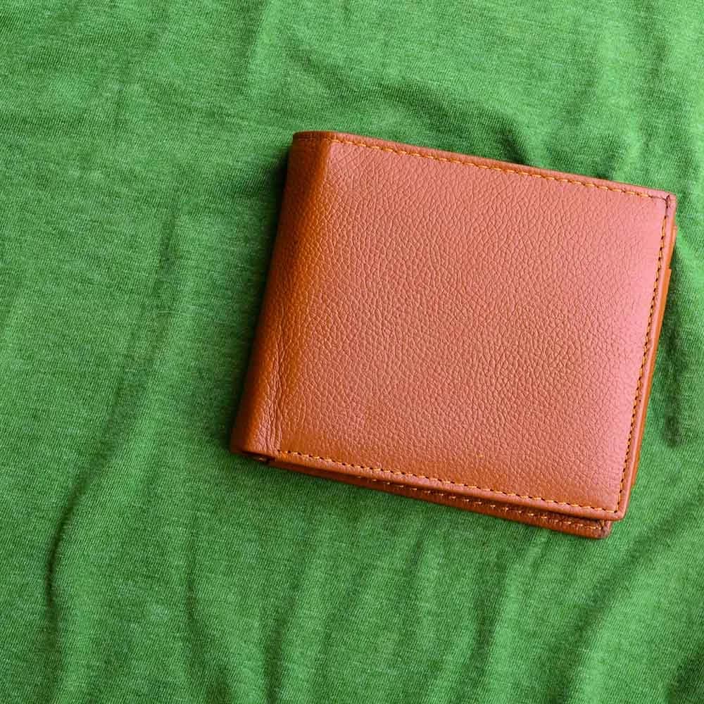 Genuine Leather Bifold Wallet with RFID Protection - thumbnail 20