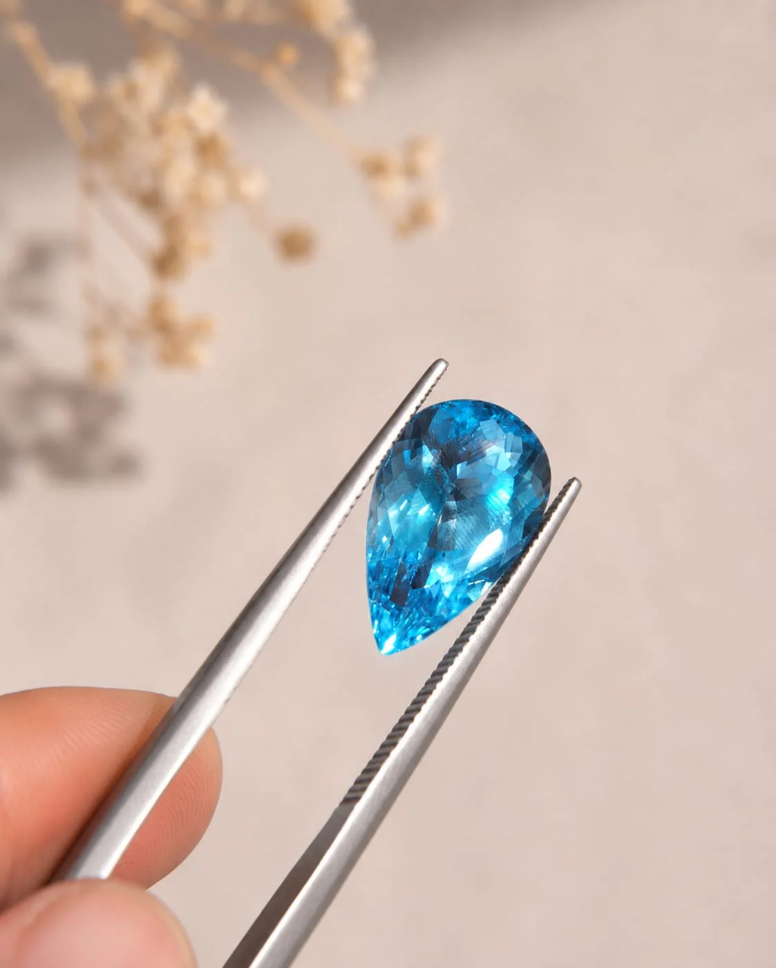 Natural Blue Topaz Gemstone - thumbnail 2