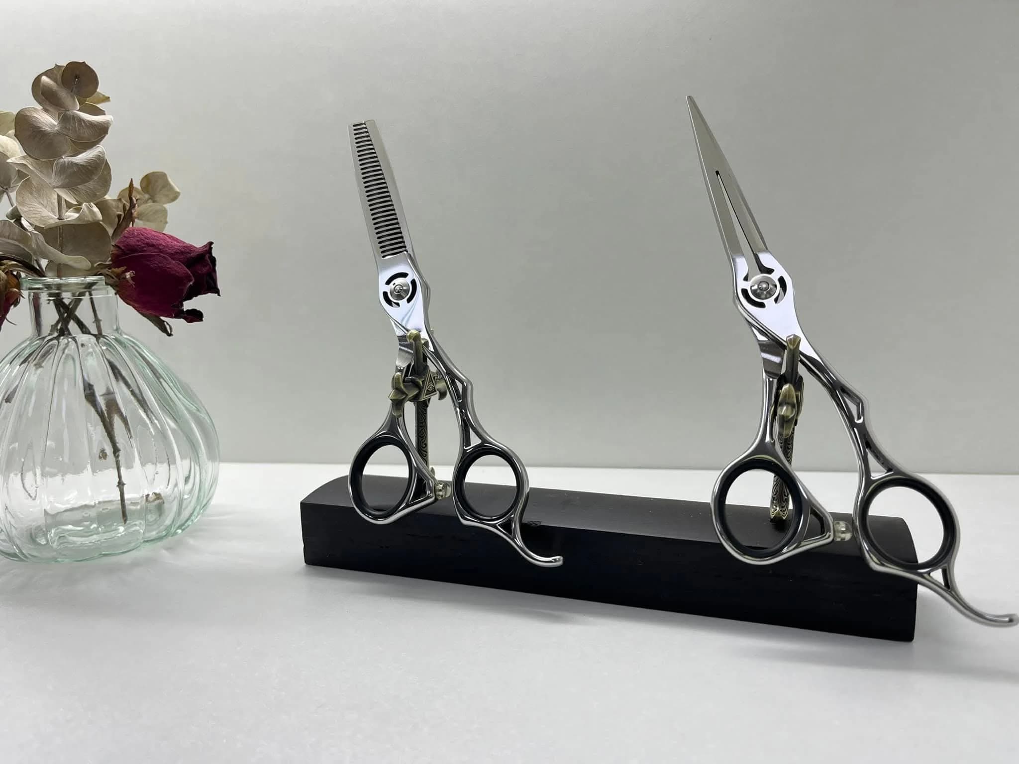 Barber scissor set
