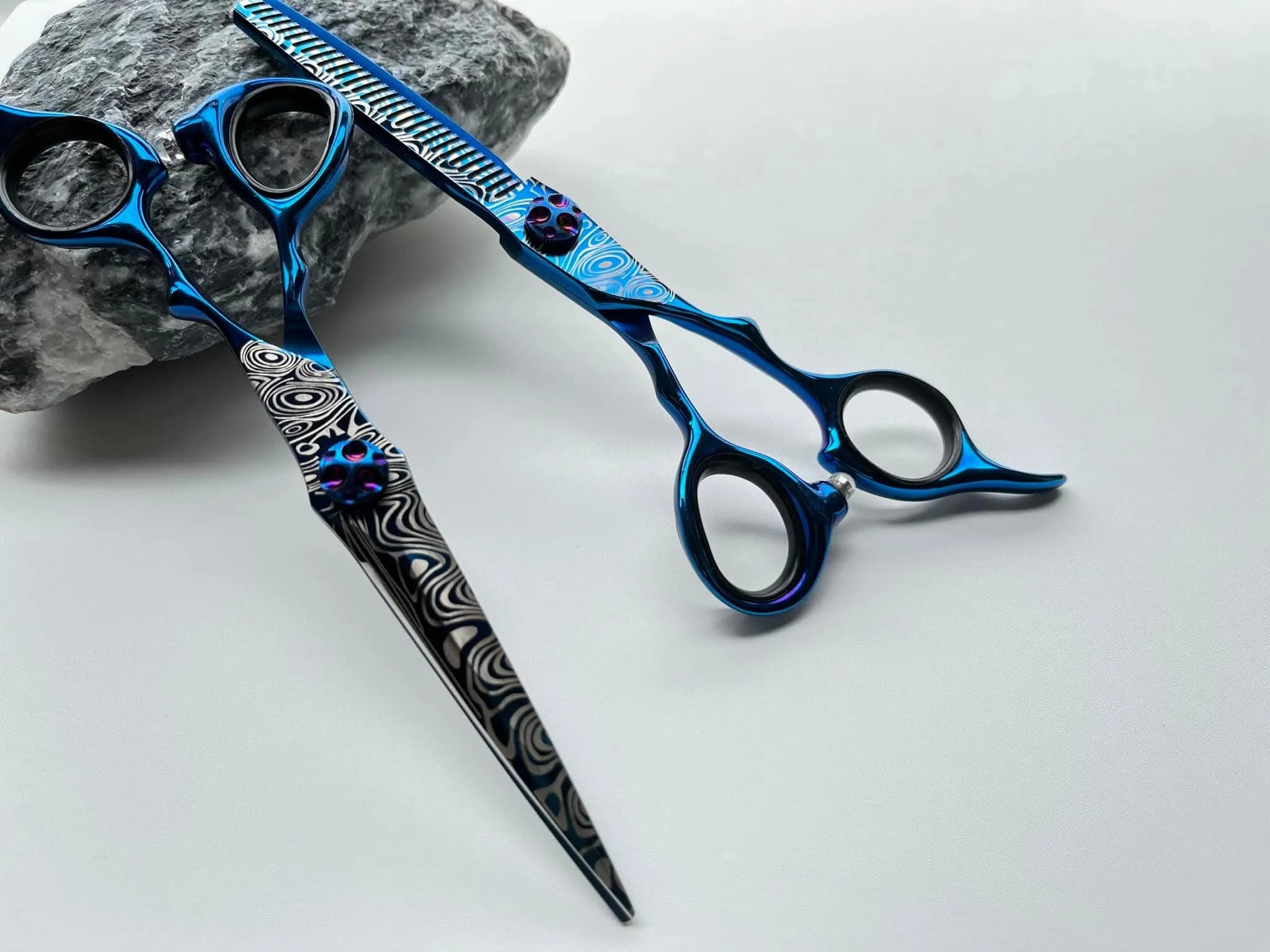 Barber scissors and thinning scissors