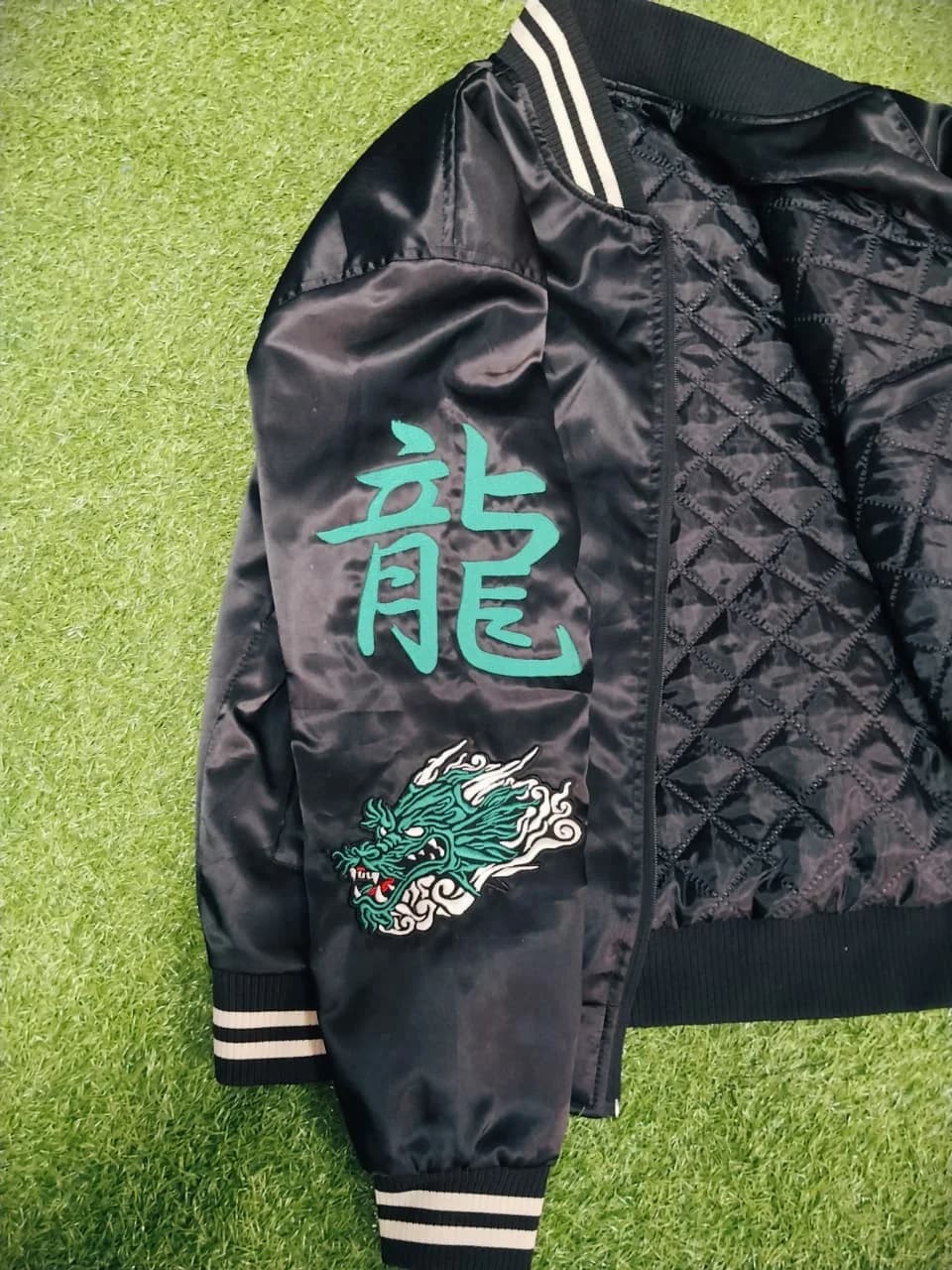 Bomber jacket with quilted lining