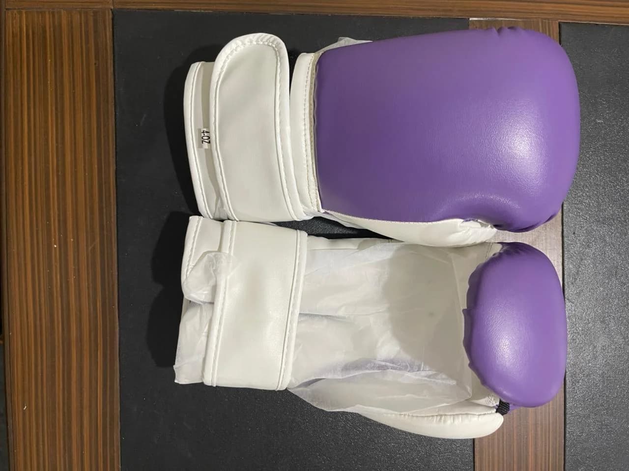 Boxing gloves 4oz
