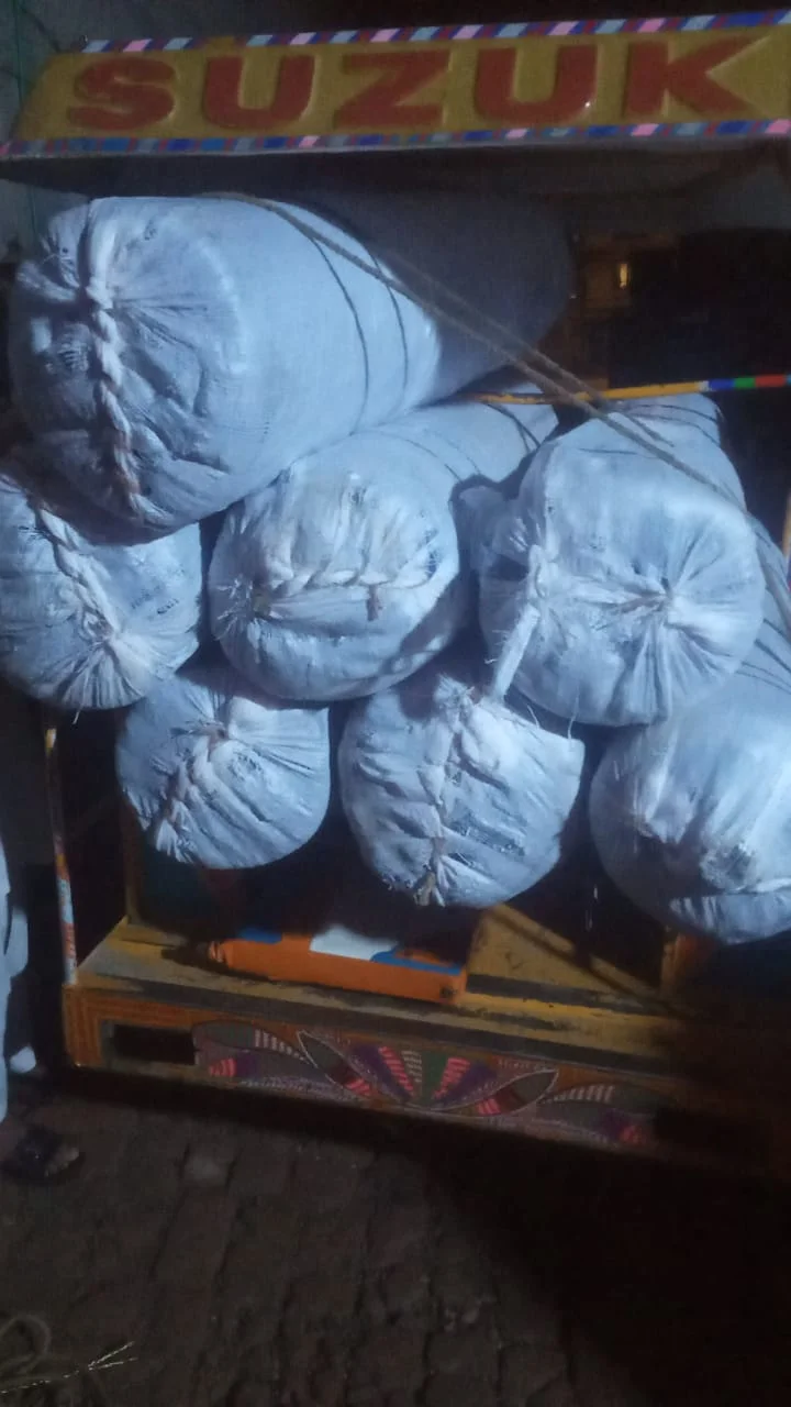 Bulk packed garment bundles