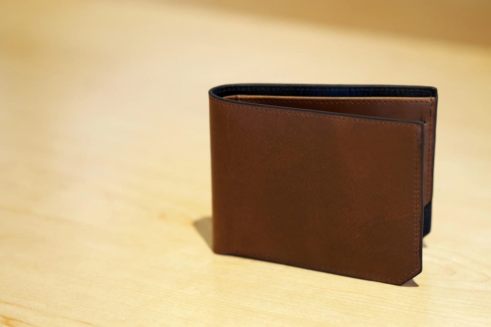 Classic Bifold Wallet with Card Slots, Coin Pocket and Snap Closure – Leather, Brown or Black