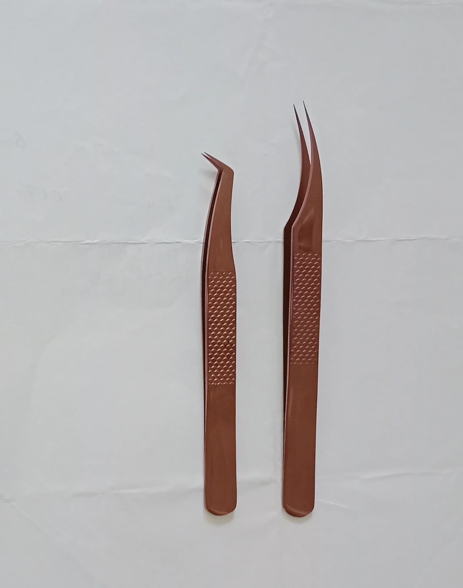 Curved tweezers set