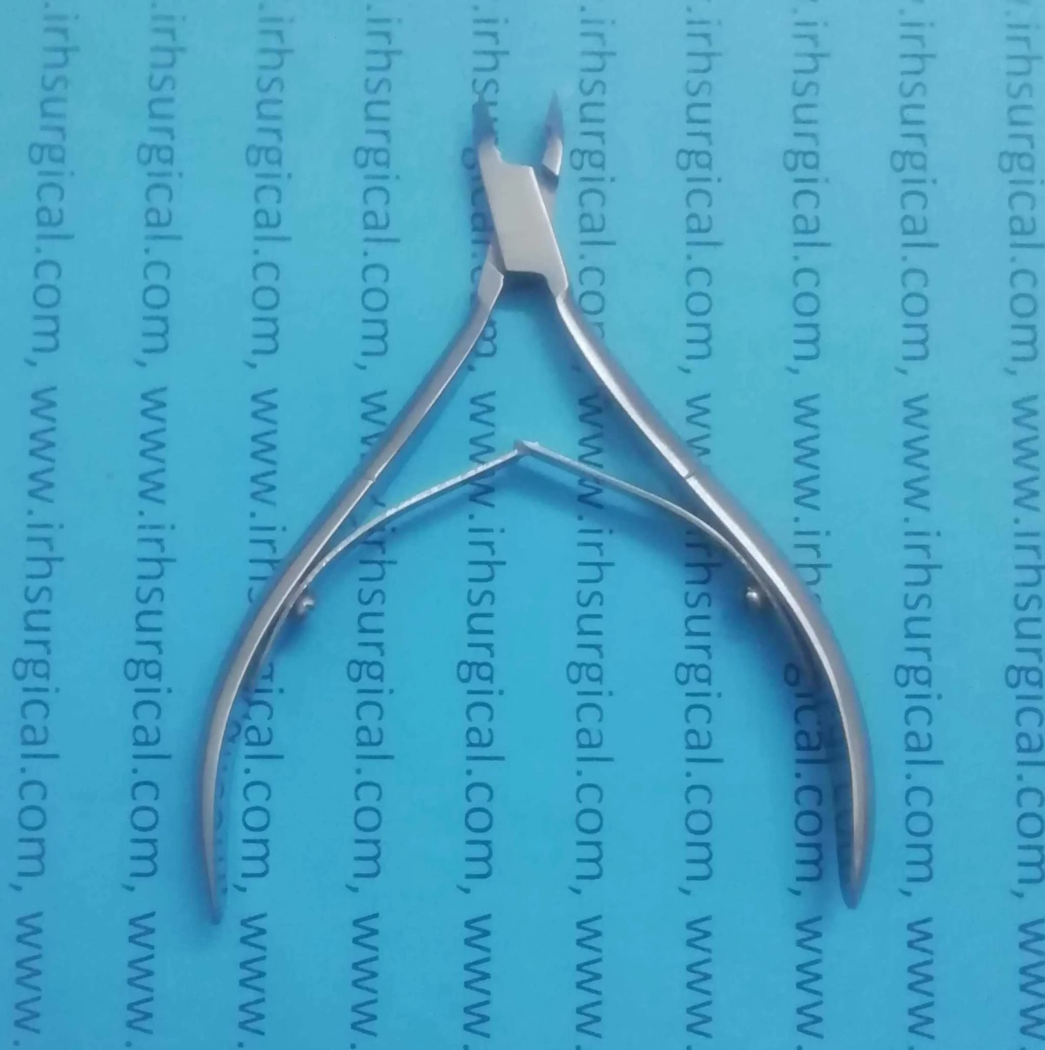 Cuticle nipper