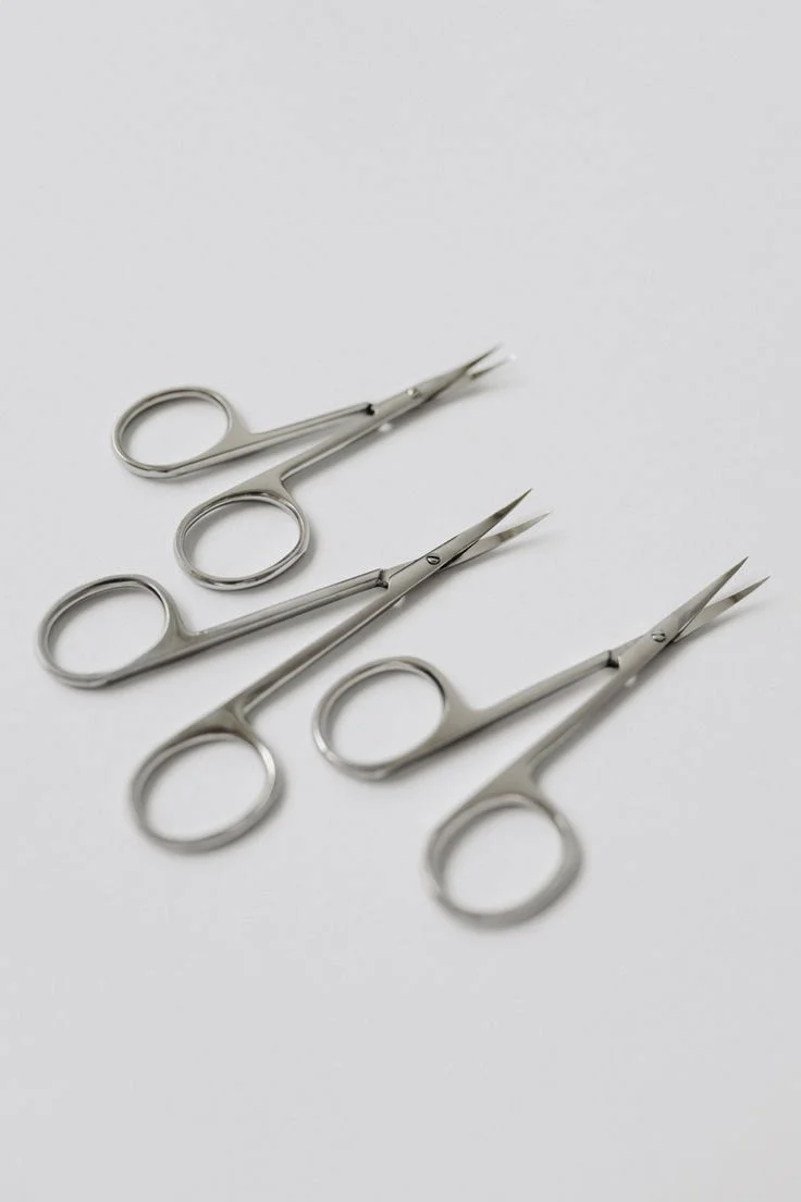 Cuticle scissors