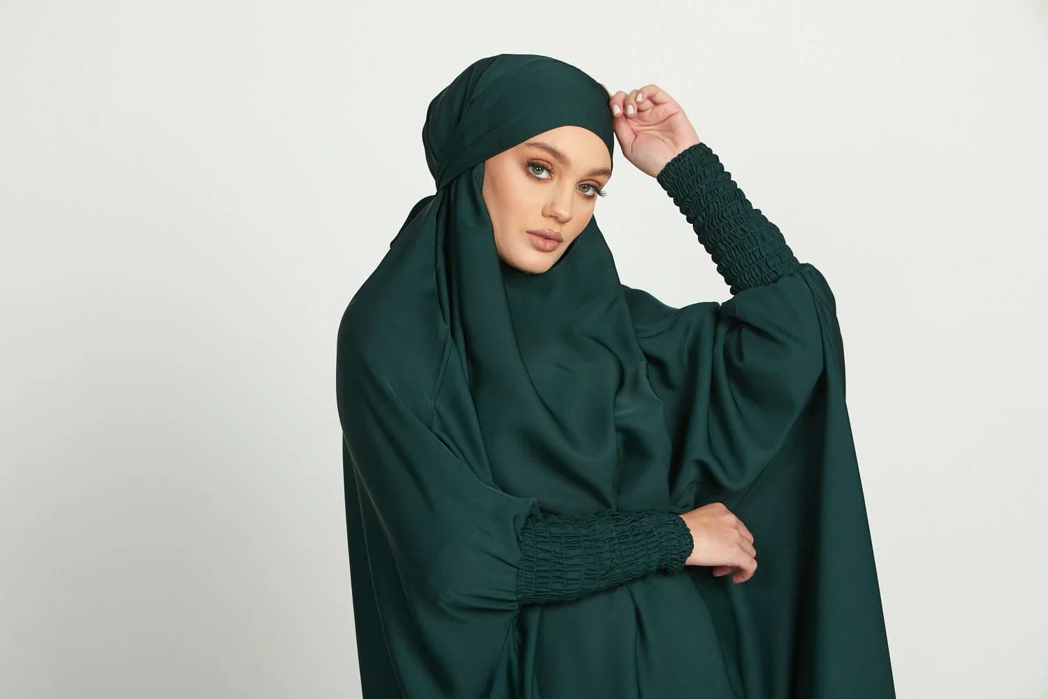 Jilbab with smocked cuffs
