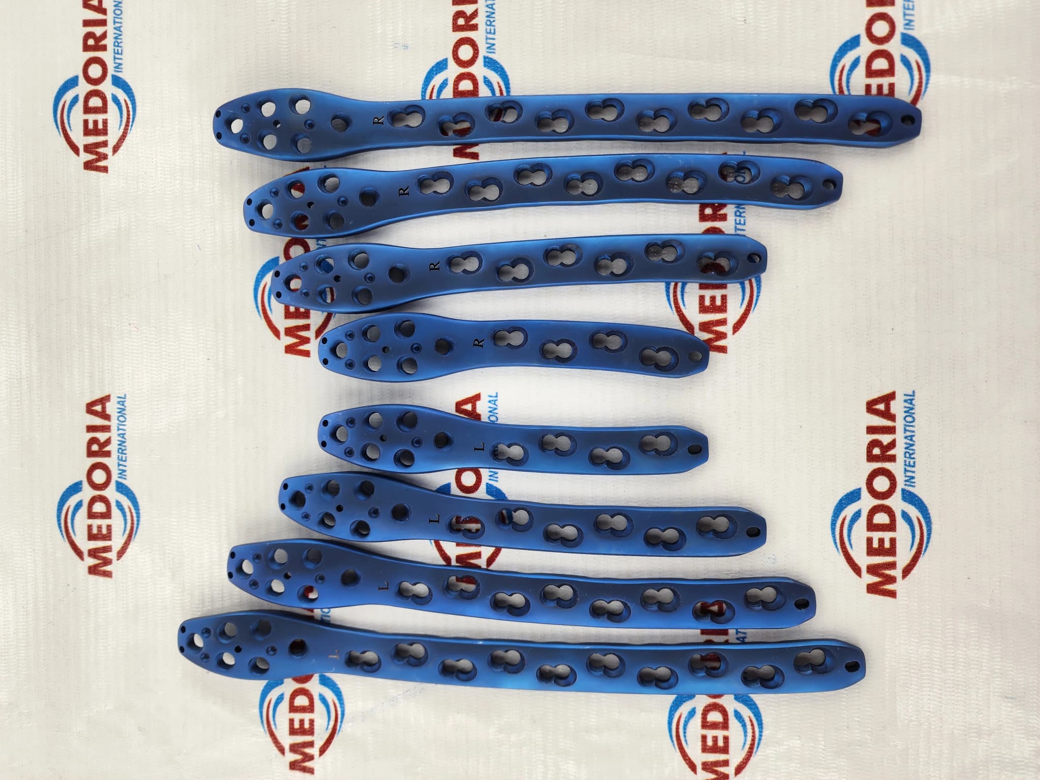 Orthopedic locking plates