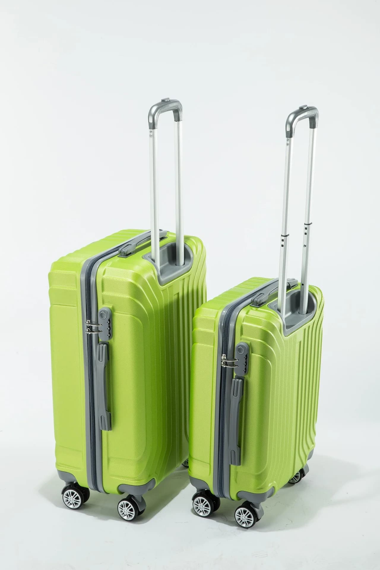 Hard Shell Spinner Suitcase Set with Telescopic Handle and Combination Lock