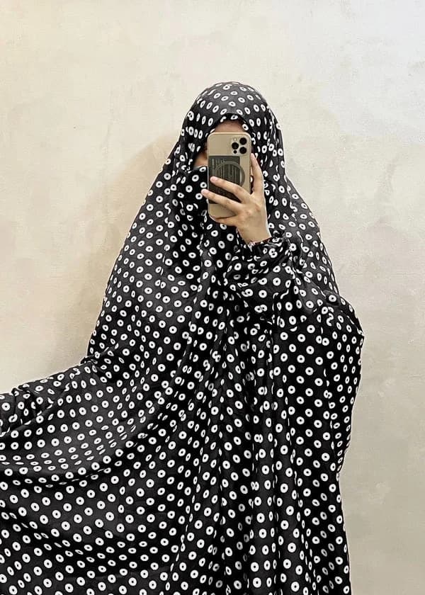Printed namaz chadar with sleeves