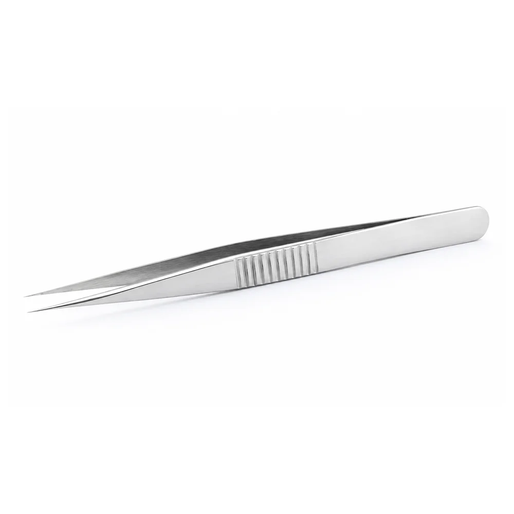 Tweezers with pointed tips