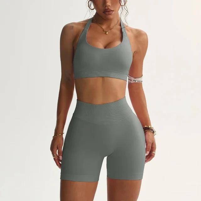 Two-piece activewear set