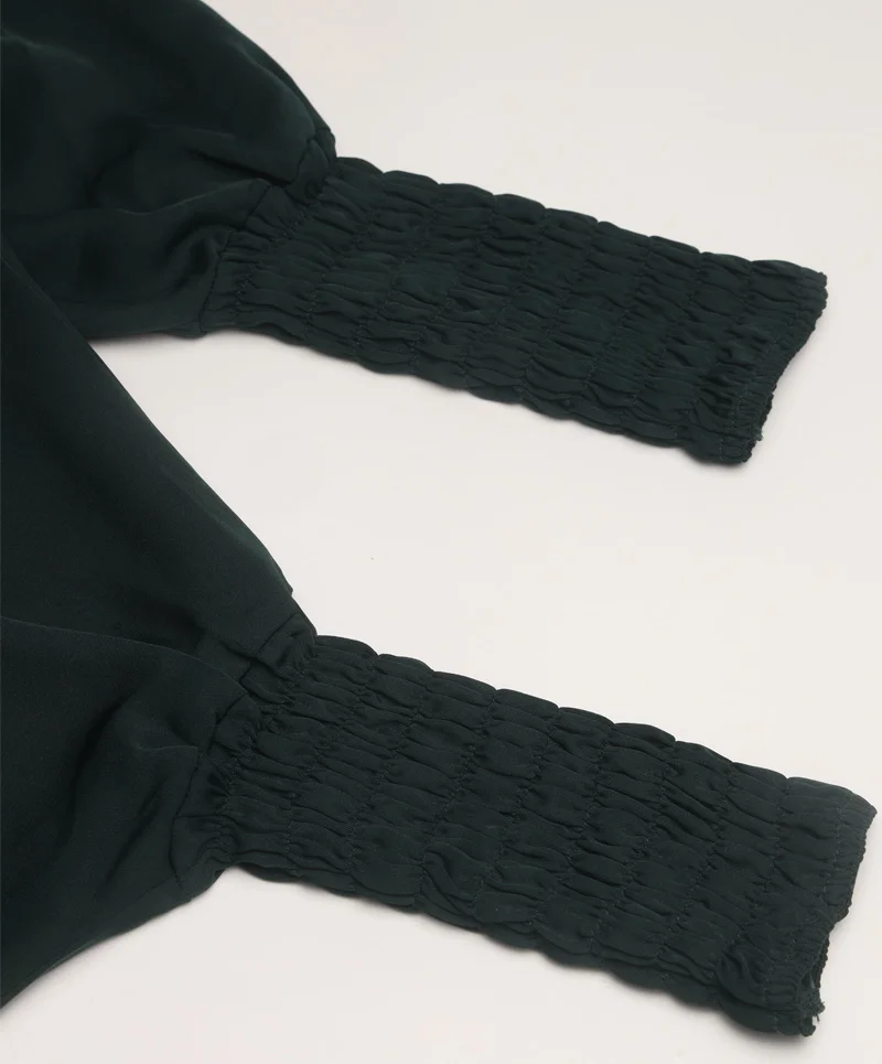 Jilbab sleeve with smocked cuffs