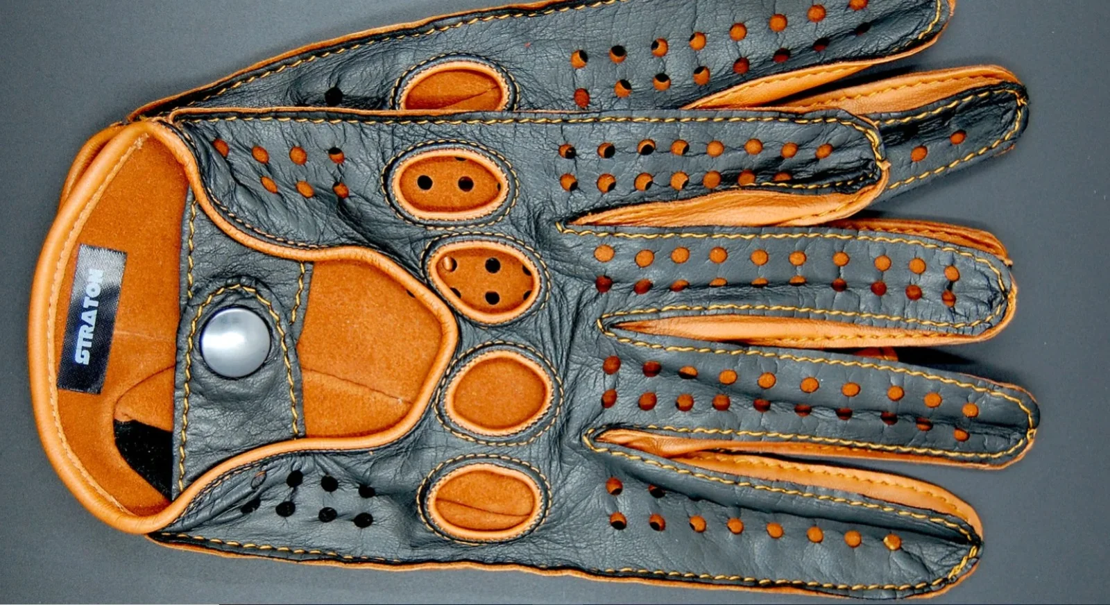 Leather driving glove