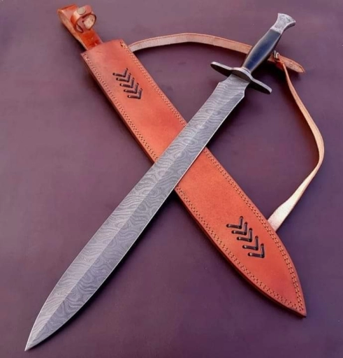 Beautiful Custom-Made Damascus Steel Sword Knife with Leathe...